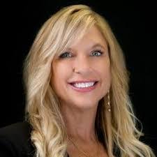 Melinda Winn's Instagram, Twitter & Facebook