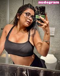 SUHANA KHAN  __suhuuu__ Nude Leaks OnlyFans Photo 1 - Nudogram v2.1