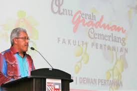 Daripada jumlah itu, seramai 162 penerima akan menyambung pengajian di luar negara manakala seramai 168. Majlis Anugerah Pelajar Cemerlang Fakulti Pertanian 2017 Fakulti Pertanian