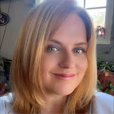 4WD 3RD ROW ONLY 220k 5spd Automatic Trans 3.5 L V6 Spacious cargo and  passenger areas Runs and drives great Clean title Southern owned Cold AC  Call or text anytime David 336/669/8289