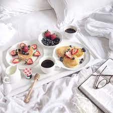 breakfast food and home afbeelding food hotel food sleepover food