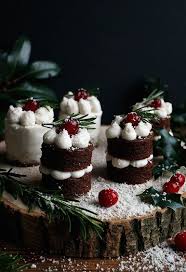 Find the best christmas desserts this baking season. All Kinds Of Christmas Desserts That Fill You With Happiness Page 2 Of 12 Soopush Mini Cakes Christmas Desserts Mini Christmas Cakes