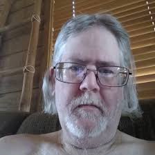 Ok, another question for you knowledgeable blokes out there. Is there any  way of finding out the history of a truck? Guessing as international is now  iveco, they wouldn't of kept the