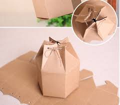 Pas Cher Petit Kraft Cadeau Boites En Carton Papier Cadeau Boites Pour Cadeaux Emballage Brun Kraft Boites Acheter Boite En Papier Boite En Carton Emballage Vous êtes à la recherche d'une choisissez par exemple des boîtes à dragées kraft pour un mariage vintage ou une décoration commençons pas les rubans, il en existe de toutes les matières et couleurs pour correspondre à. kraft cadeau boites en carton