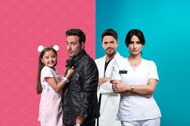 .son pere meurt apres avoir ete accuse d'un crime qu'il n'a pas commis. Regresan Pa Quererte Y Enfermeras