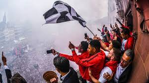 Februar 2020 um 20:28 uhr überraschung im achtelfinale : So Feiert Frankfurt Seine Pokal Helden Das Ist Der Wahnsinn Sportbuzzer De