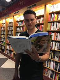 Read our list to see shapiro's top 5 and his explanations for why conservatives, particularly young people, should read them. Ben Shapiro On Twitter Wtf This Book Was Pitched As A Mario Kart Guide