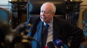 Ils ne sont en aucun cas une obligation. Cumul Des Mandats Qui Sont Les Accros Du Pouvoir L Express