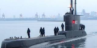 Earlier, indonesian officials said that the submarine had enough oxygen reserves to survive we don't know about the victims' condition because we haven't found any of them. Lyj7moii0odtwm