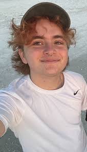 Leo Vargha F23 talked with us about why he came to Hampshire and all the  cool stuff he's doing here -- thank you, Leo! 🐸 I came to Hampshire to  study theater