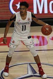 Young exited atlanta's road matchup in the first quarter after turning his ankle while driving toward the rim. Datei 20170329 Mcdaag Trae Young In The Halfcourt Jpg Wikipedia