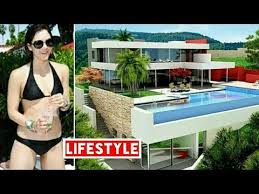 You'll have to prove you're vaccinated to dine at these famous restaurants. Jennifer Gates Bill Gates S Daughter Net Worth Income House Car P Bill Gates Daughter Private Jet Bill Gates