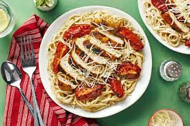 Chicken With Garlic Parmesan Spaghetti Recipe Hellofresh Parmesan Spaghetti Hello Fresh Recipes Spaghetti Recipes
