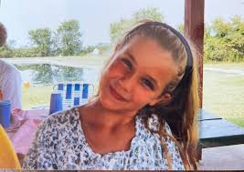 Sharing a cute picture of Sara Meineke