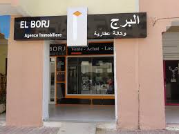 9 français sur 10 ayant un projet d'achat immobilier font en priorité leurs recherches sur internet. Publicita Habillage Facade Enseigne Lumineuse Facebook