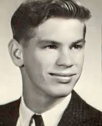 Rest In Peace... Gary Dean Stroud of Carrollton, MO passed away Tuesday,  August 16, 2016 peacefully at his home with his family by his side.  Following high school, he enlisted in the