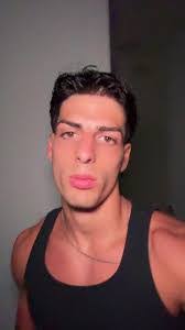 Nick Puckett's Instagram, Twitter & Facebook