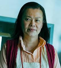 What are the characteristics of a useless TV show character?