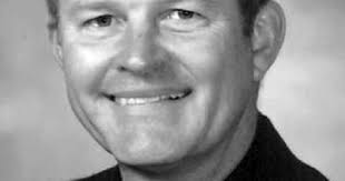 Reverend Monsignor Alonzo A. “Lonnie” Urban, III, age 82 of Austin, died  Saturday