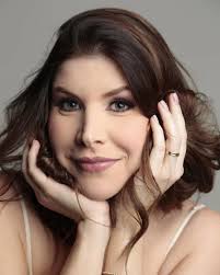 Invista na sua pele, ela vai representar você pelo resto da sua vida. ✨