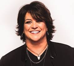 Evelyn Mims's Instagram, Twitter & Facebook