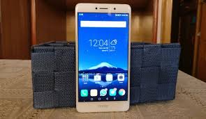 Best mid range smartphones you can buy for under rm1000 lowyat net. Top 5 Smartphones Under Rs 15 000 September 2017
