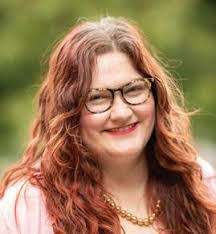 Kathryn Nardini's Instagram, Twitter & Facebook