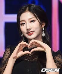 Werbefrei streamen oder als cd und mp3 kaufen bei amazon.de. Lovelyz Global On Twitter News Pics 190826 Lovelyz Yein Mnet Queendom Press Conference