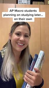 AP macro review today. #apmacro #econteacher #teachersoftiktok  #You👏got👏this #dontwaituntilthelastminute