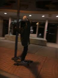 We have the best collection of blurry wallpaper hd for pc, desktop, laptop, tablet and mobile device. Pin By Sxfxx On Idk Friendship Photos Grunge Pictures Skater Boy