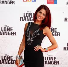 32, born 9 september 1988. Das Model Im Lifestyle Interview Fiona Erdmann Ich Hasse Es Wenn Manner Enge Jeans Tragen Welt