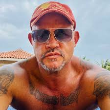 Inspiring others through imperfection management