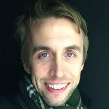 Christopher Diggins's Instagram, Twitter & Facebook