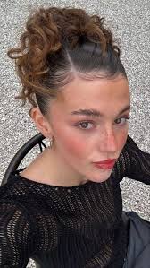 Hailey Torres (Haileytorres02)