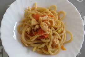 Pasta con polpo e fagiolini. Tengofame Pici Con Calamari Pomodori E Zucchine