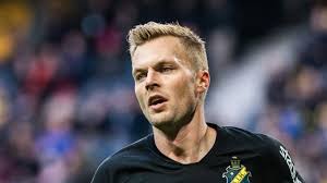 Han har varit med i landslaget sedan år 2008 och spelat 100. Tror Att Sebastian Larsson Spelar I Aik 2021 Fotbolldirekt Experten Pa Svensk Fotboll