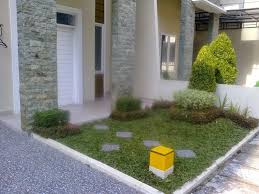Anda perlu menyiapkan beberapa elemen dekorasi untuk penataan demi meningkatkan tampilan penuh estetika. Taman Depan Rumah Tanpa Pagar Desain Dekorasi Rumah