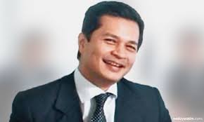 Apa itu influencer media sosial : Malaysiakini Hari 63 Najib Terjebak Lalu Lintas Sesak Di Jalan Tun Razak