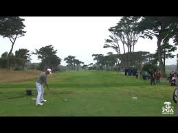 Omega è sponsor ufficiale della pga of america dal 2011, un ruolo che ha rafforzato l'impegno della maison nella promozione del golf. Collin Morikawa Unbelievably Drives The Green To Setup Eagle The Win 2020 Pga Championship Youtube