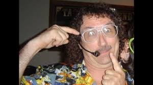 Karaoke hosts wanted for video course lessons