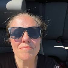 Amanda Barney (@AmandaJBarney)