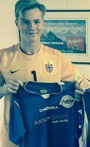 Leggi tutte le info di kristoffer august sundquist klaesson all'interno del sito talenti calciatori. Vi Gratulerer Nfa Gutt Kristoffer Norsk Fotballakademi Facebook