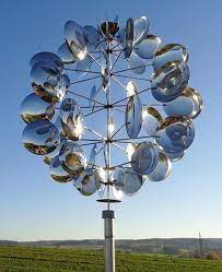 Windspiele werten den garten nicht nur optisch auf, viele modelle sind darüber hinaus mit klangelementen ausgestattet. Windspiel Univers 56 Pow2741 Tolles Geschenk Garten Dekoration