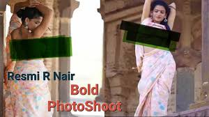 Bold PhotoShoot मामला, मुसीबत में फंस सकतीं है केरल की प्लेबॉय गर्ल Resmi R  Nair, हो सकती है FIR | Bold photo shoot may land in trouble, Kerala playboy  girl Resmi R