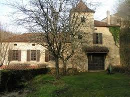 Maison De Village En Pierre In 2020 House Styles Stone House Mansions