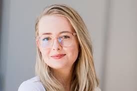 Casey Flint's Instagram, Twitter & Facebook