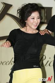 07:41 이승환 채림 이혼이유 재혼 가오쯔치 나이,기쁘지 아니한가'에서 배우 채림과 이혼 후 극단적인 생각을 했다는 사실을 털어놓기도. í˜¸ë™ì´ì™€ ê³ ë'ì‹¬ ì¼ë²  ì¼ê°„ë² ìŠ¤íŠ¸ ì¼ë² ì €ìž¥ì†Œ
