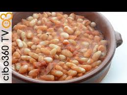 Fagioli bianchi è un altro modo per chiamare i cannellini; Fagioli All Uccelletto Ricetta Originale Youtube