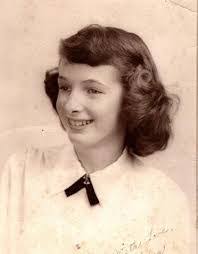 Helen Travis's Instagram, Twitter & Facebook