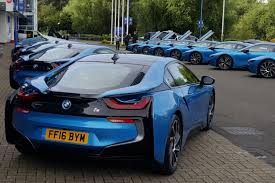 Das teilte der verein am. Leicester City Inhaber Kauft Der Meister Mannschaft 19 Bmw I8